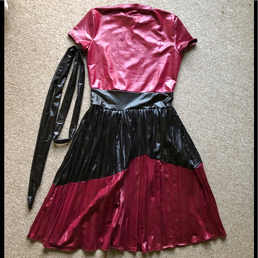 CHIC BOUTIQUE ROSE DRESS - Picture 3 of 4